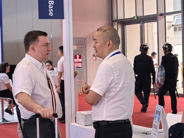 亚洲男女在线观看视频